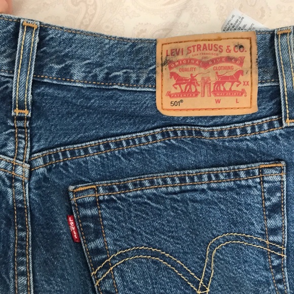 Levi’s jeans-dark wash - Picture 5 of 6